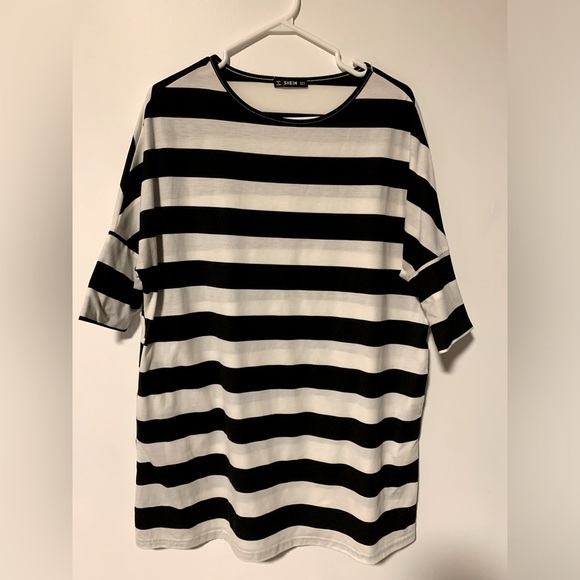 T-shirt dress - Picture 1 of 1